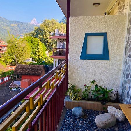 Three Jewels Boutique Hotel Pokhara Esterno foto