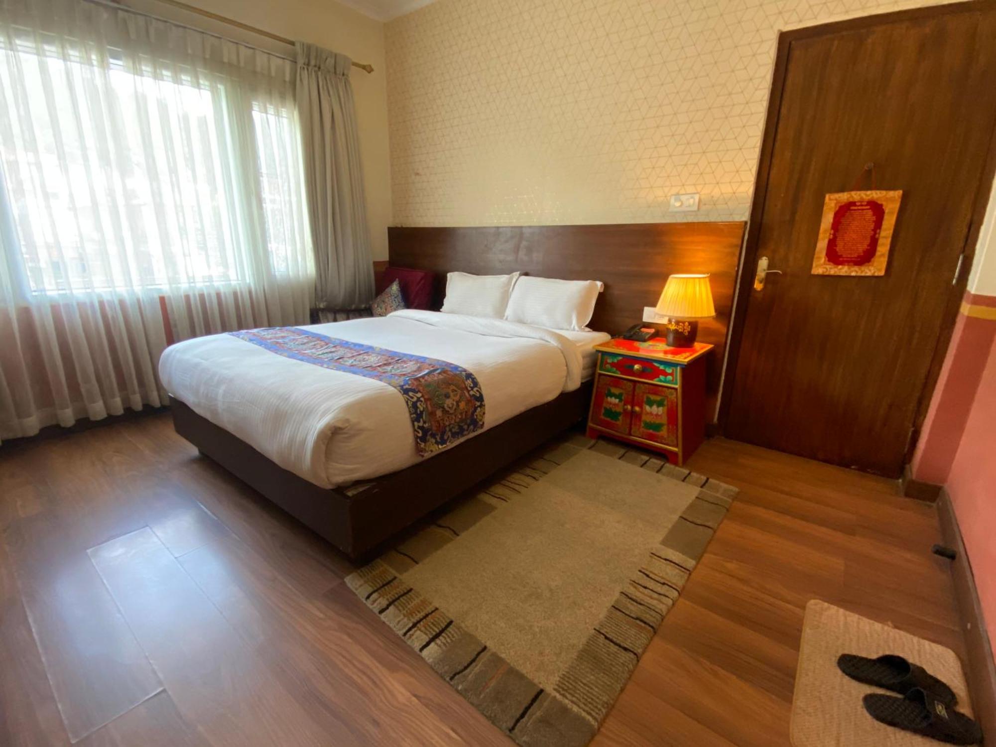 Three Jewels Boutique Hotel Pokhara Esterno foto