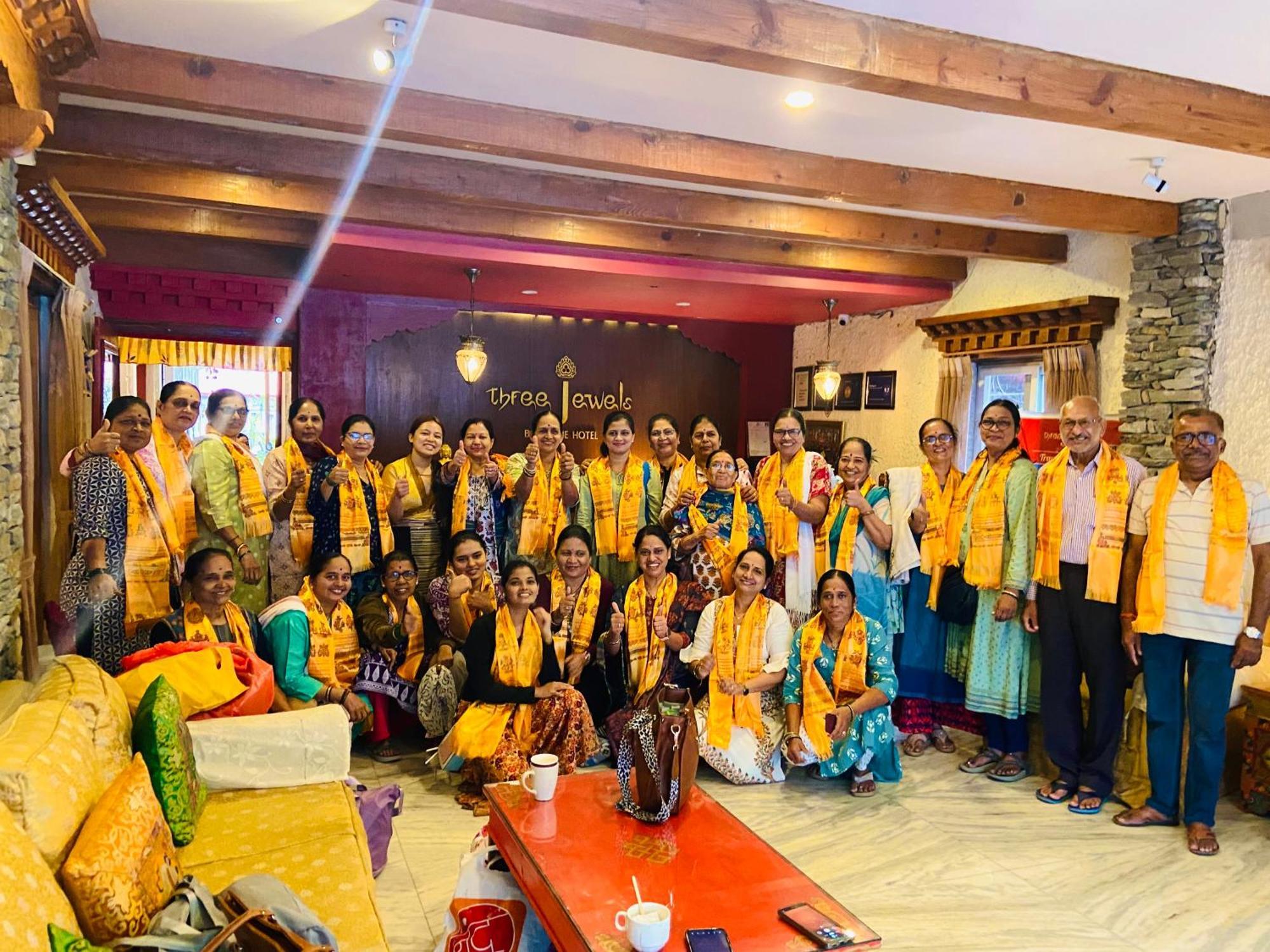 Three Jewels Boutique Hotel Pokhara Esterno foto